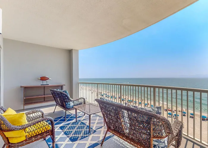 Island Royale 702 Apartment