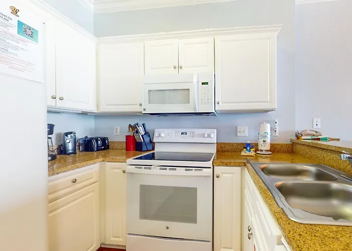 Island Royale 702 Apartment